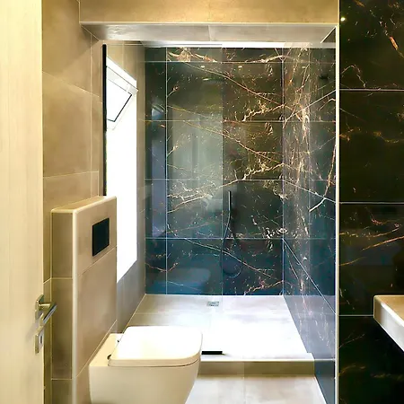 Апартаменти Mairyloy Luxury *